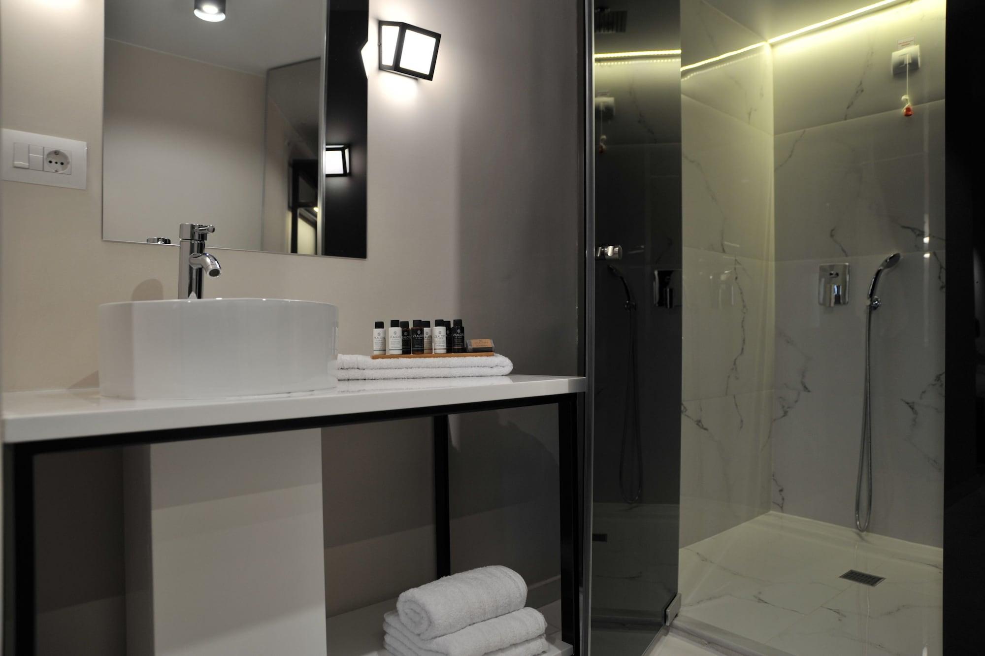 B4B Athens 365 Hotel Bagian luar foto