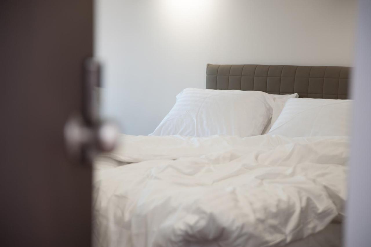 B4B Athens 365 Hotel Bagian luar foto