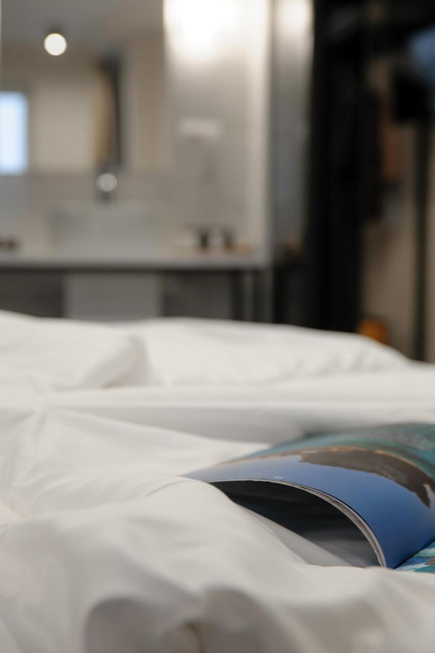 B4B Athens 365 Hotel Bagian luar foto