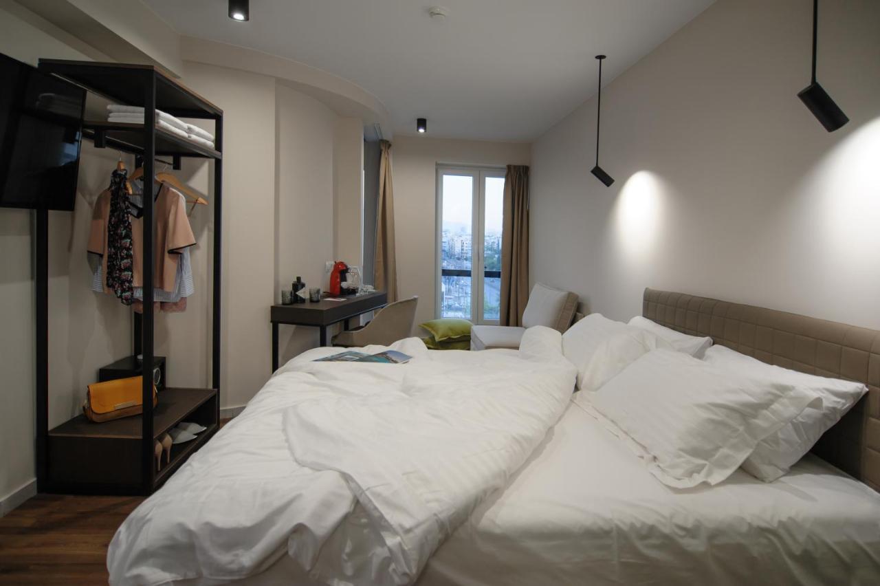 B4B Athens 365 Hotel Bagian luar foto