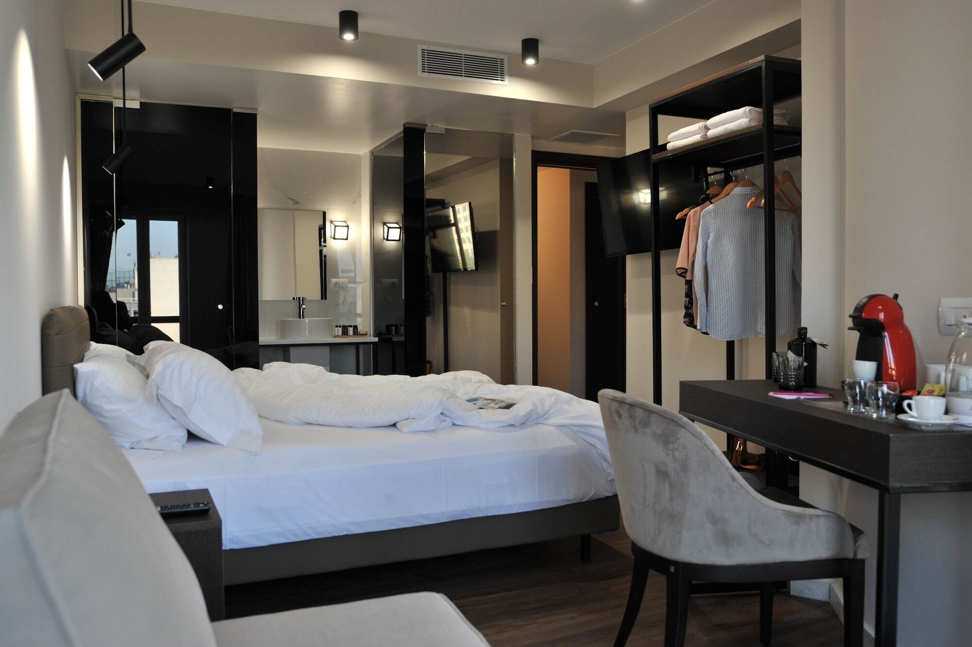 B4B Athens 365 Hotel Bagian luar foto